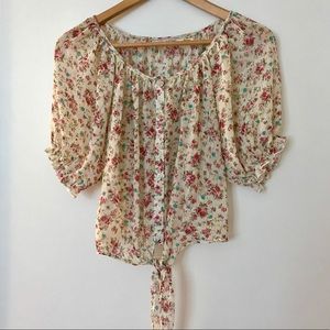 super cute body central flowy floral blouse